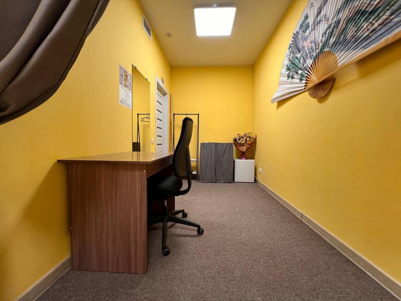 Рой Hostel Алма Ата Екстериор снимка